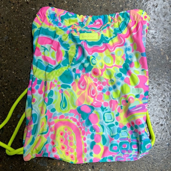 Lilly Pulitzer Handbags - Lilly Pulitzer Draw String Bag.